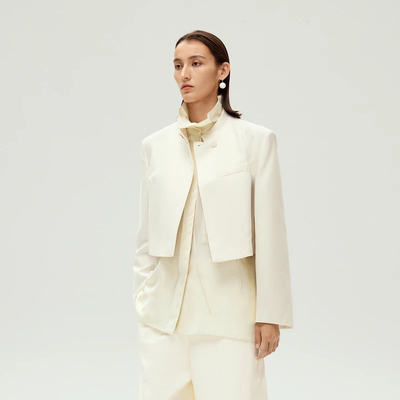 LESS春国风新中式简约大气时髦风短款时尚叠穿西装外套2O2611080