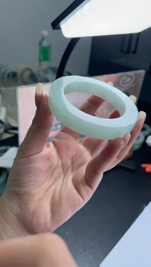 【闪购商品】定制翡翠手镯未镶嵌手镯DDQ/发一件