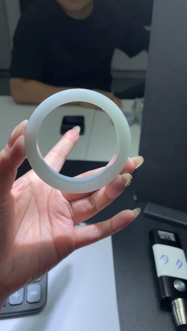 【闪购商品】定制翡翠手镯未镶嵌DDH56857