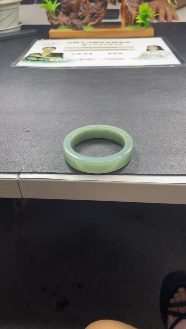 【闪购商品】定制翡翠手镯未镶嵌手镯DDH/发一件