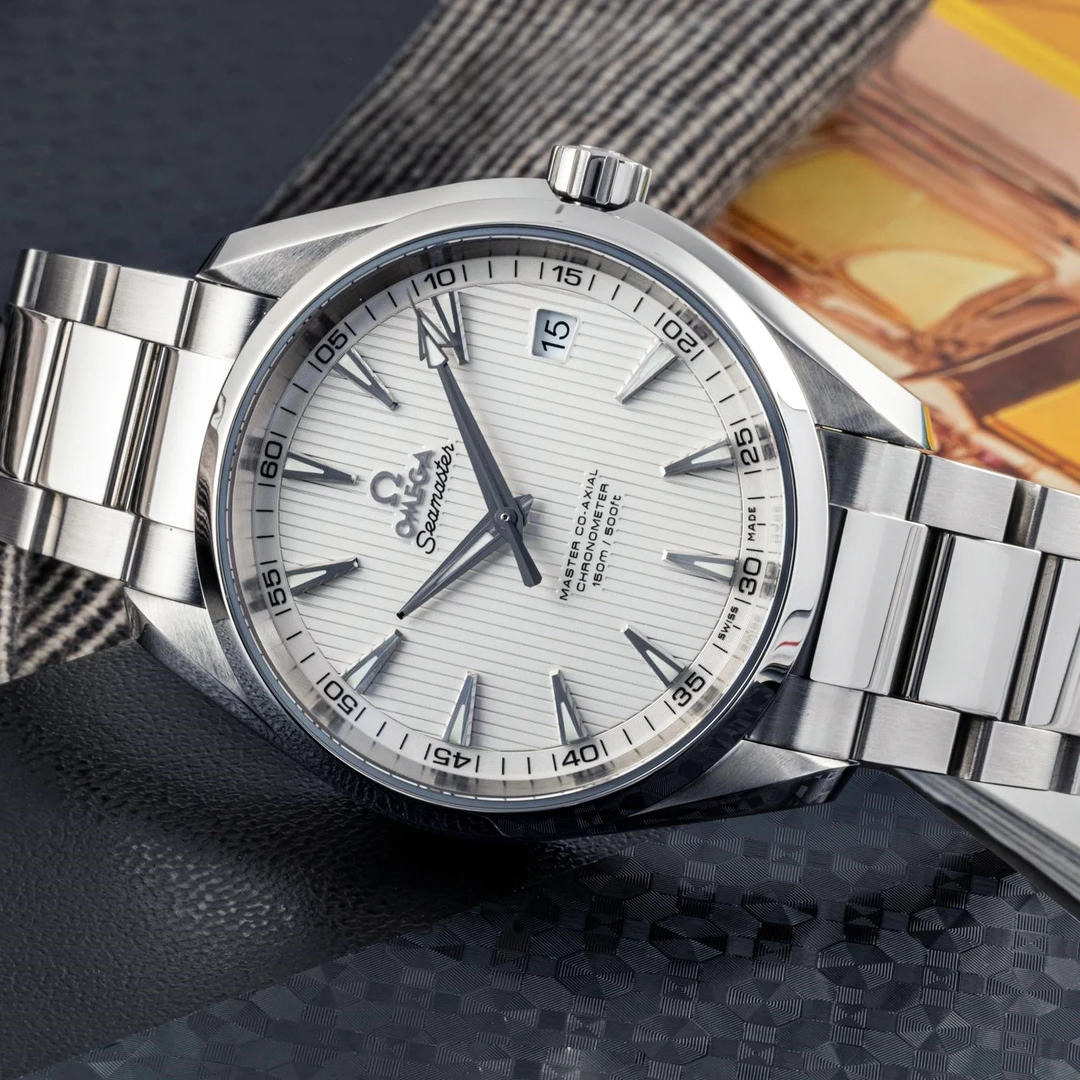 99新 Omega/欧米茄 海马150自动机械手表男表231.10.42.21.02.003