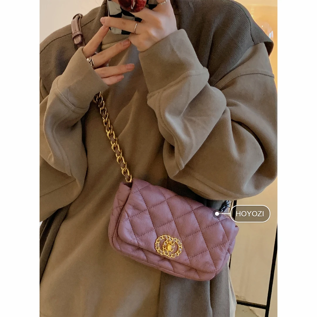 香港轻奢时尚包包 烟熏玫瑰胸包女新款潮菱格链条包斜挎包小包包