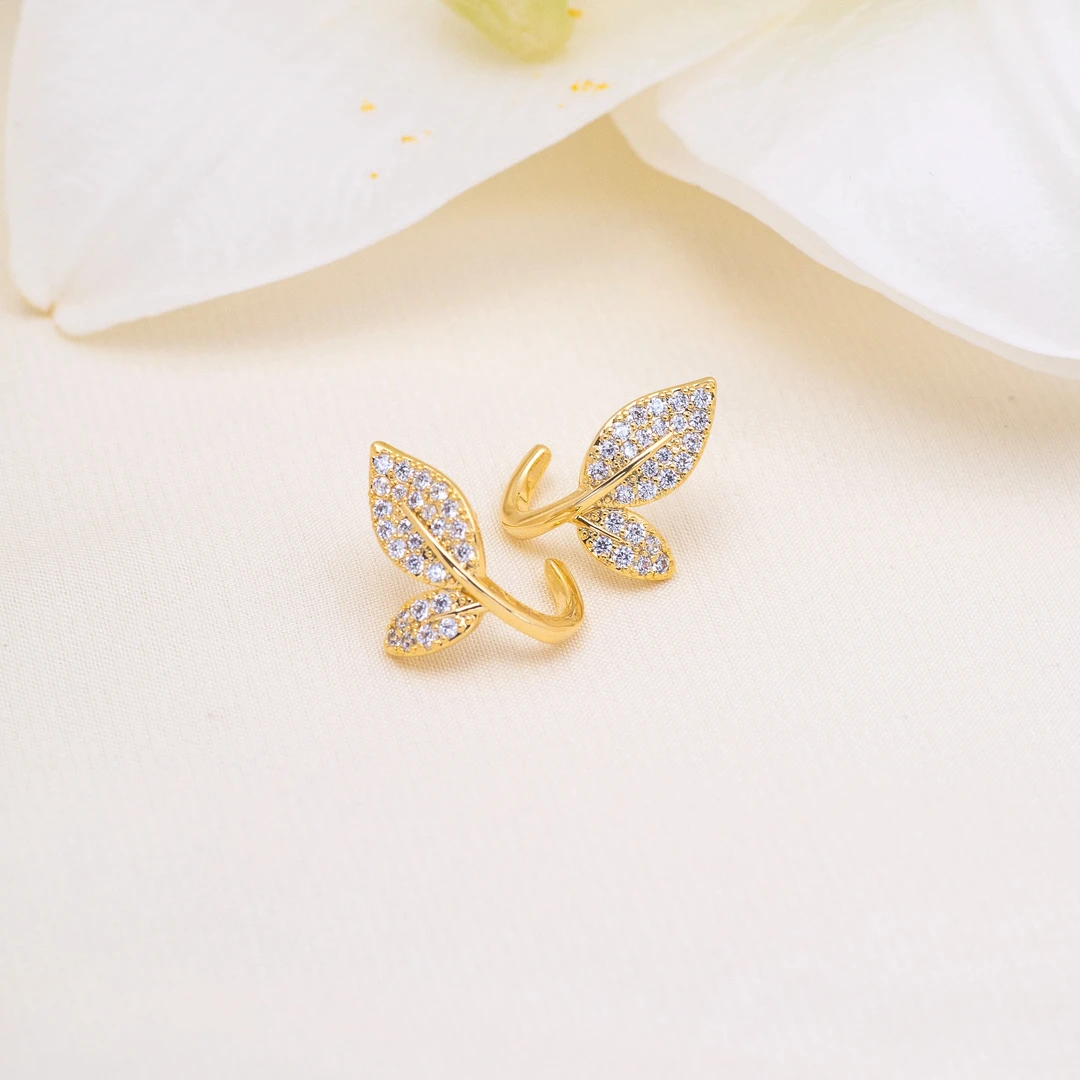 铜合金无非金属耳饰 8335时尚气质简约百搭树叶耳钉小众轻奢耳环