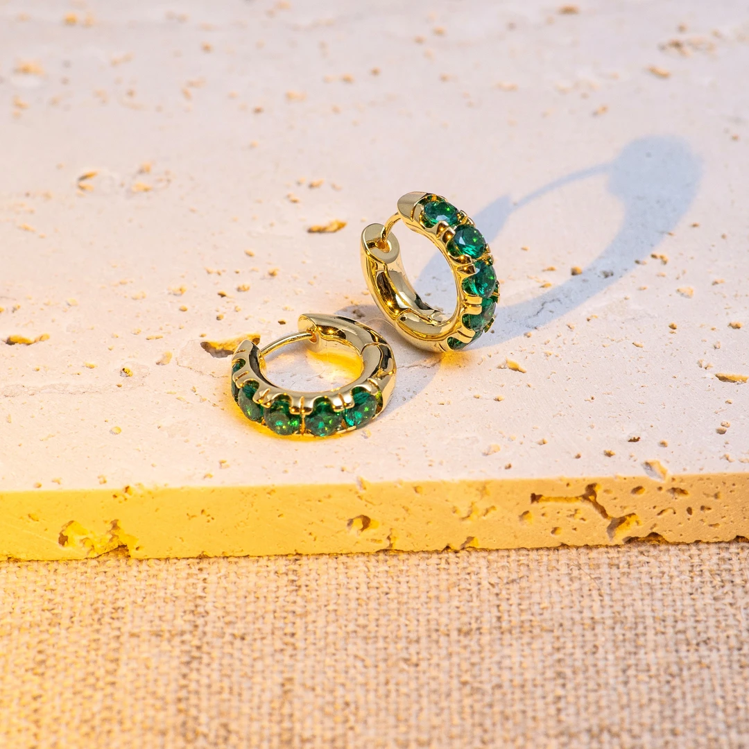 铜合金合成锆石耳饰 8502欧美ins风绿色小圆圈耳环女轻奢高级感