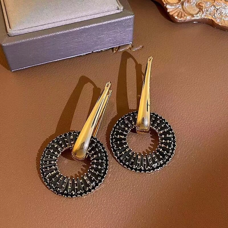 铜合金合成锆石耳饰 简约时尚小众设计气质百搭高贵轻奢耳饰【L12】