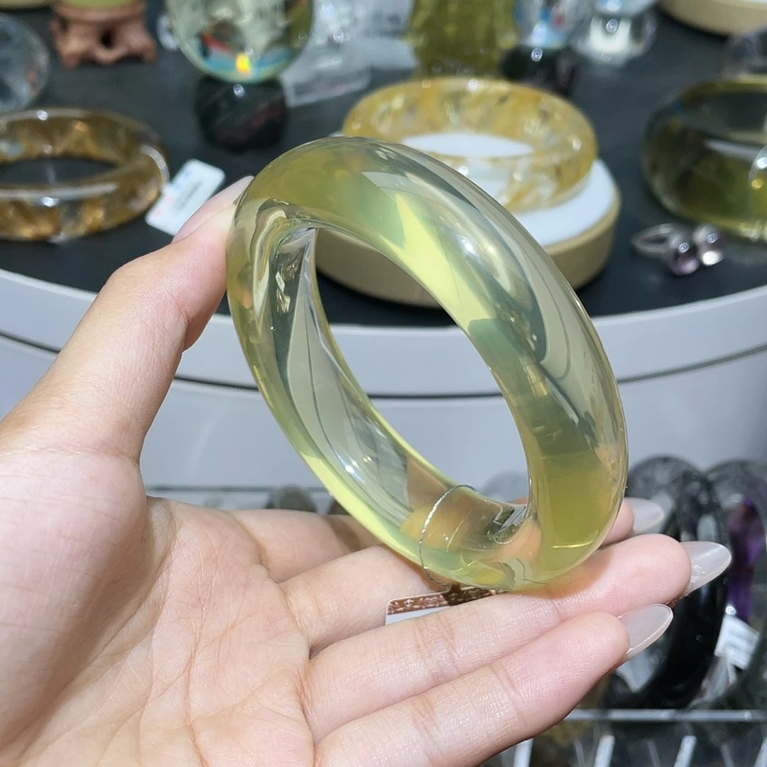 水晶手镯未镶嵌黄水晶
