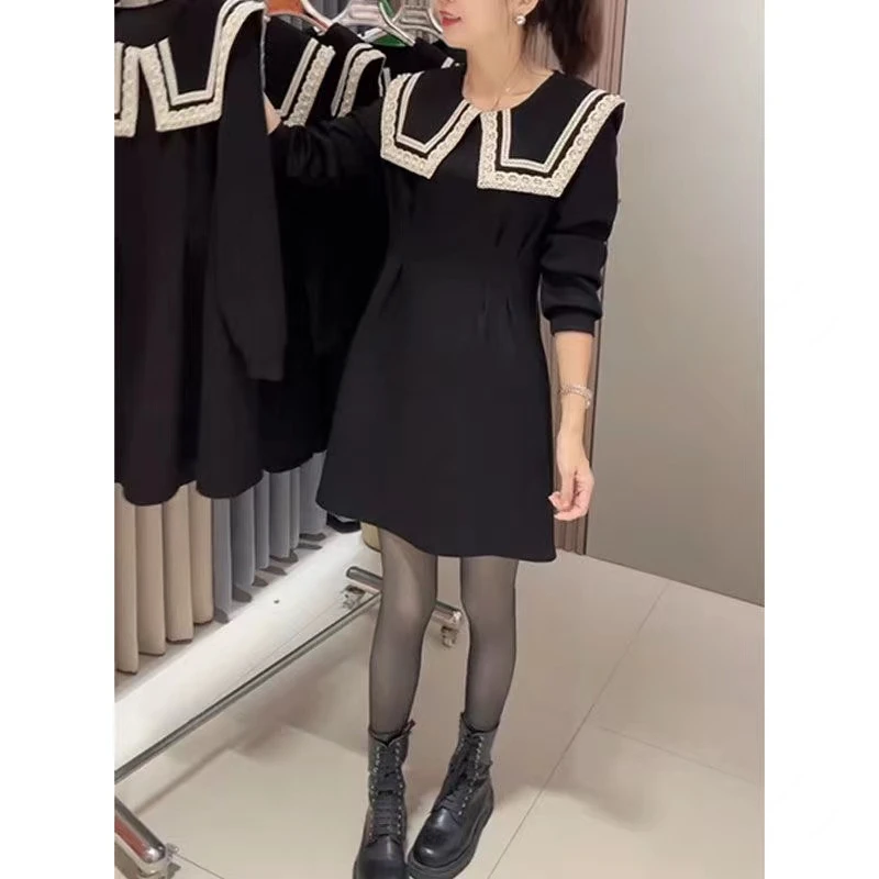 2024新款休闲时尚大码连衣裙女洋气宽松显瘦海军领香风百搭中长裙