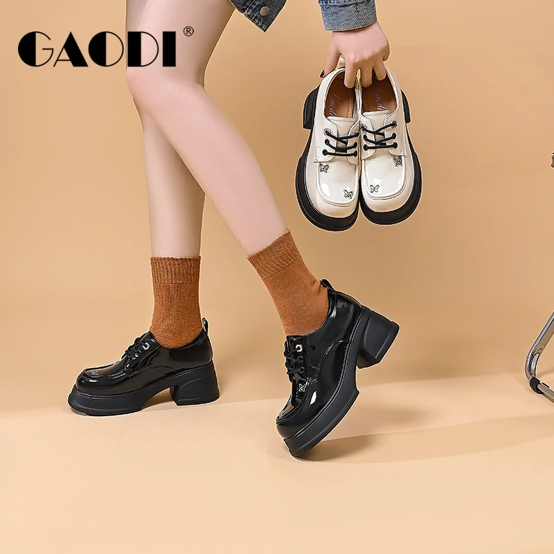 高蒂新款时尚百搭系带漆皮厚底乐福鞋244883-112