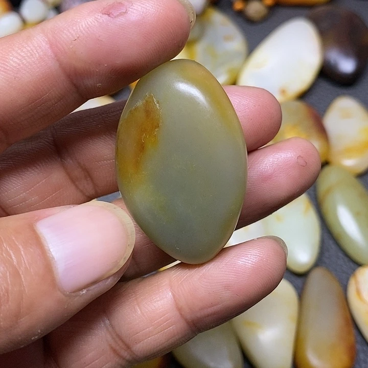 和田玉（青玉）挂件未镶嵌