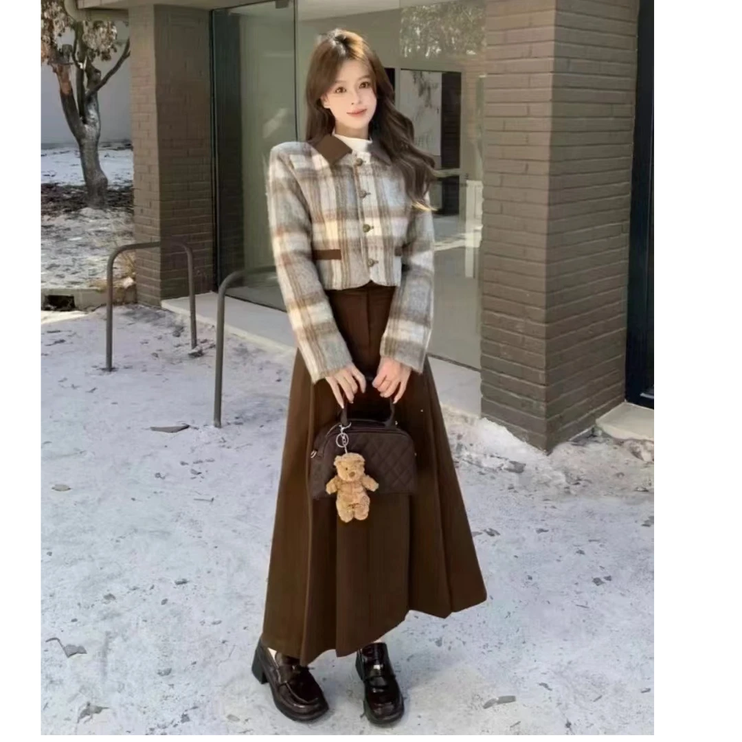 大码胖MM秋冬季百搭显瘦复古时尚格子小众小香风套装（听号去拍）