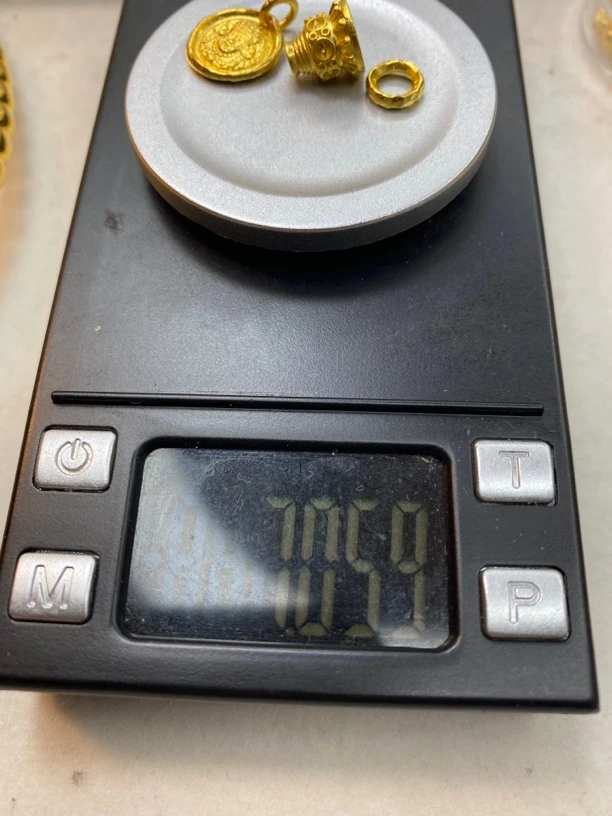 小于来了足金配饰
