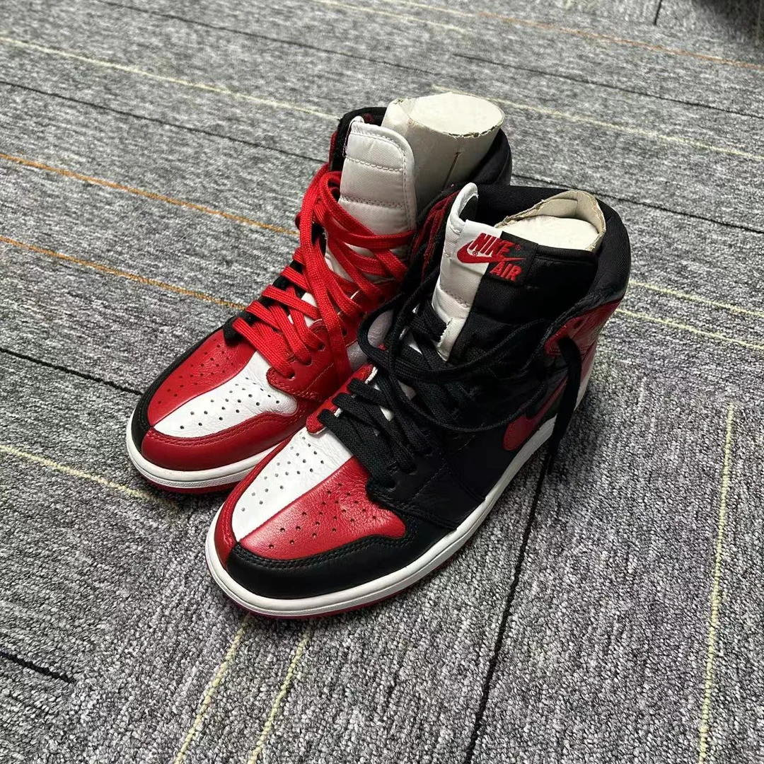 42码 AJ1 黑红 高帮 复古篮球鞋 工价2099