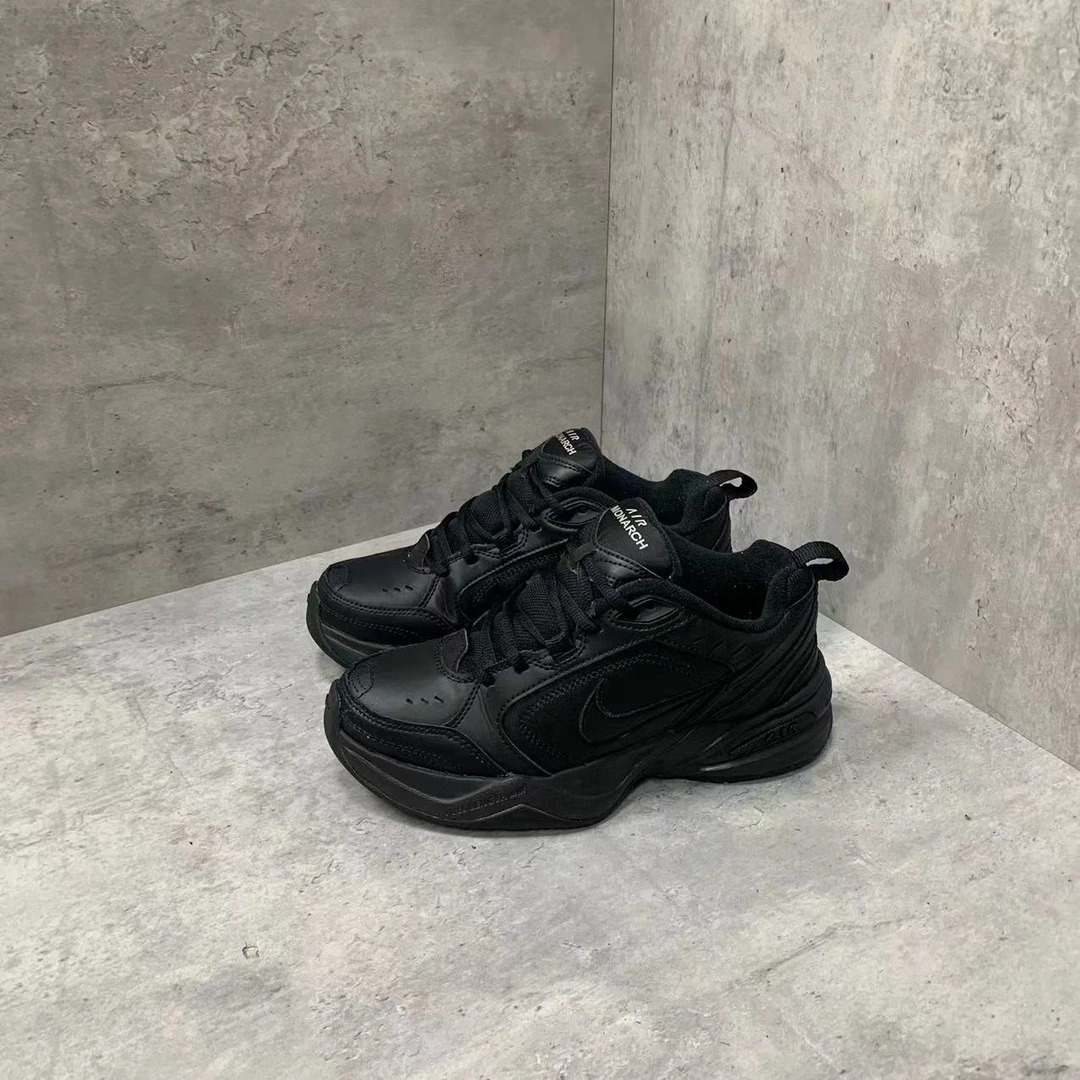 37.5码 Nike Air Monarch 低帮 老爹鞋 黑