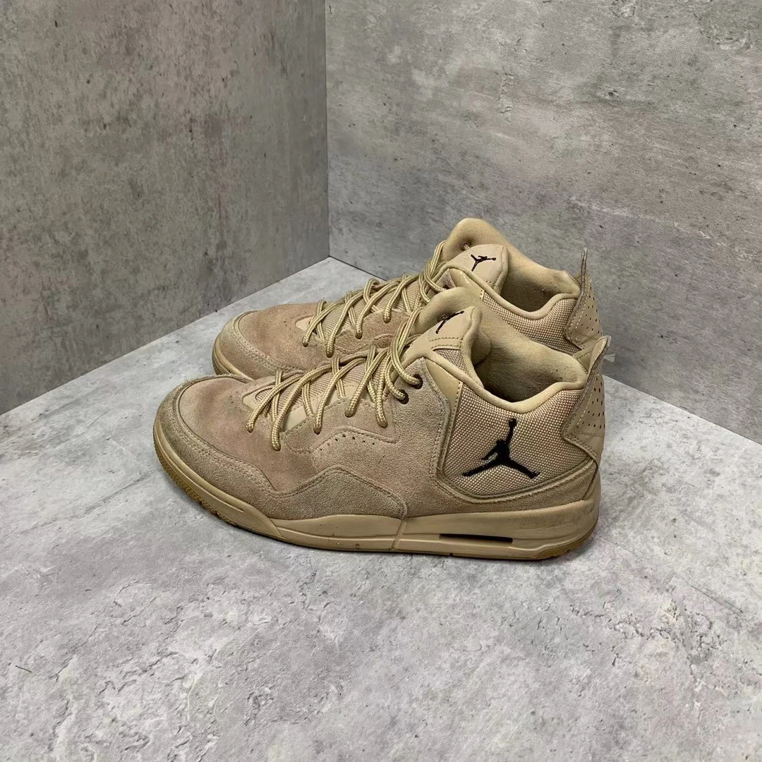 42码 Air Jordan Courtsde 23 棕色 中帮 复古篮球鞋