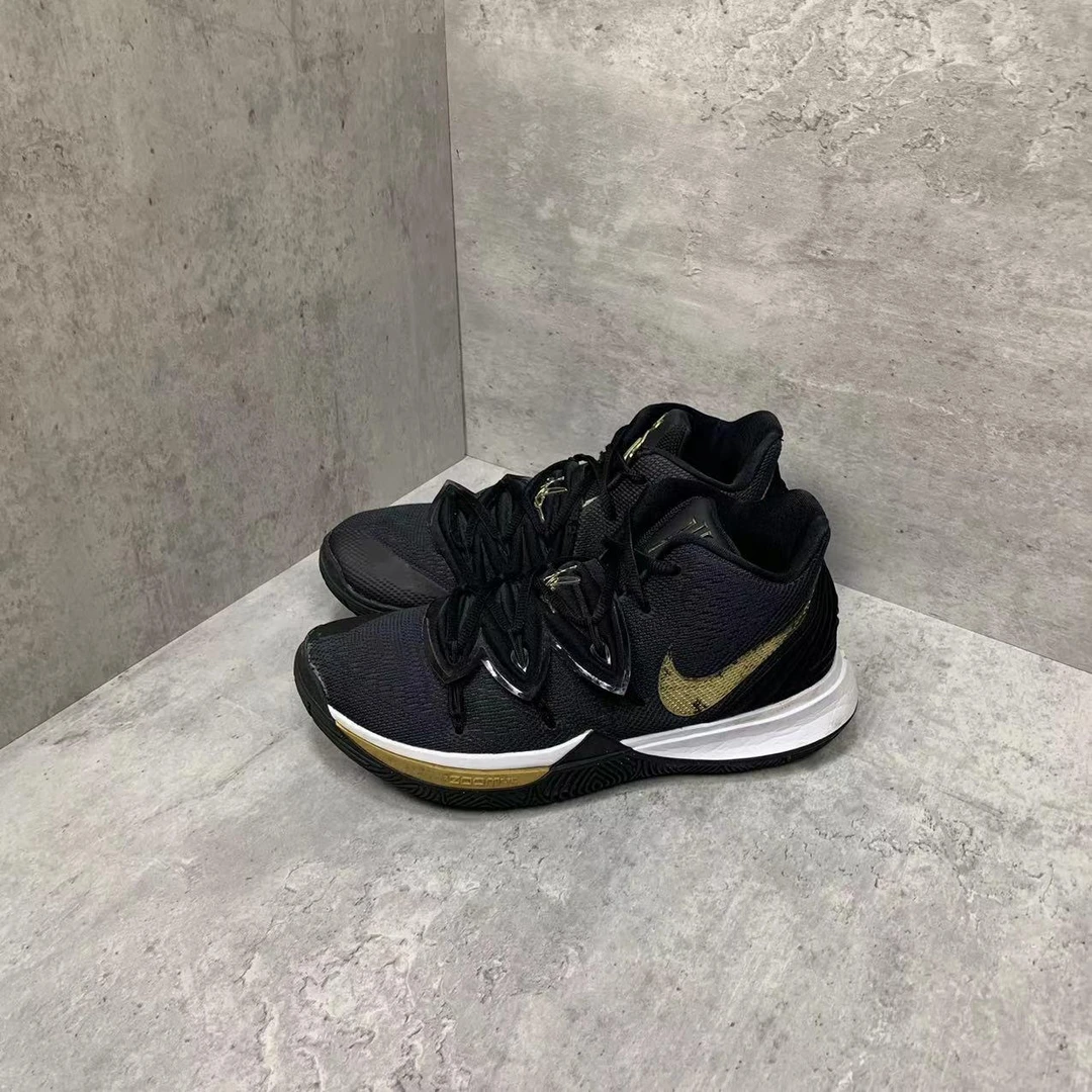 42.5码 Nike 欧文5 黑金 中帮 实战篮球鞋