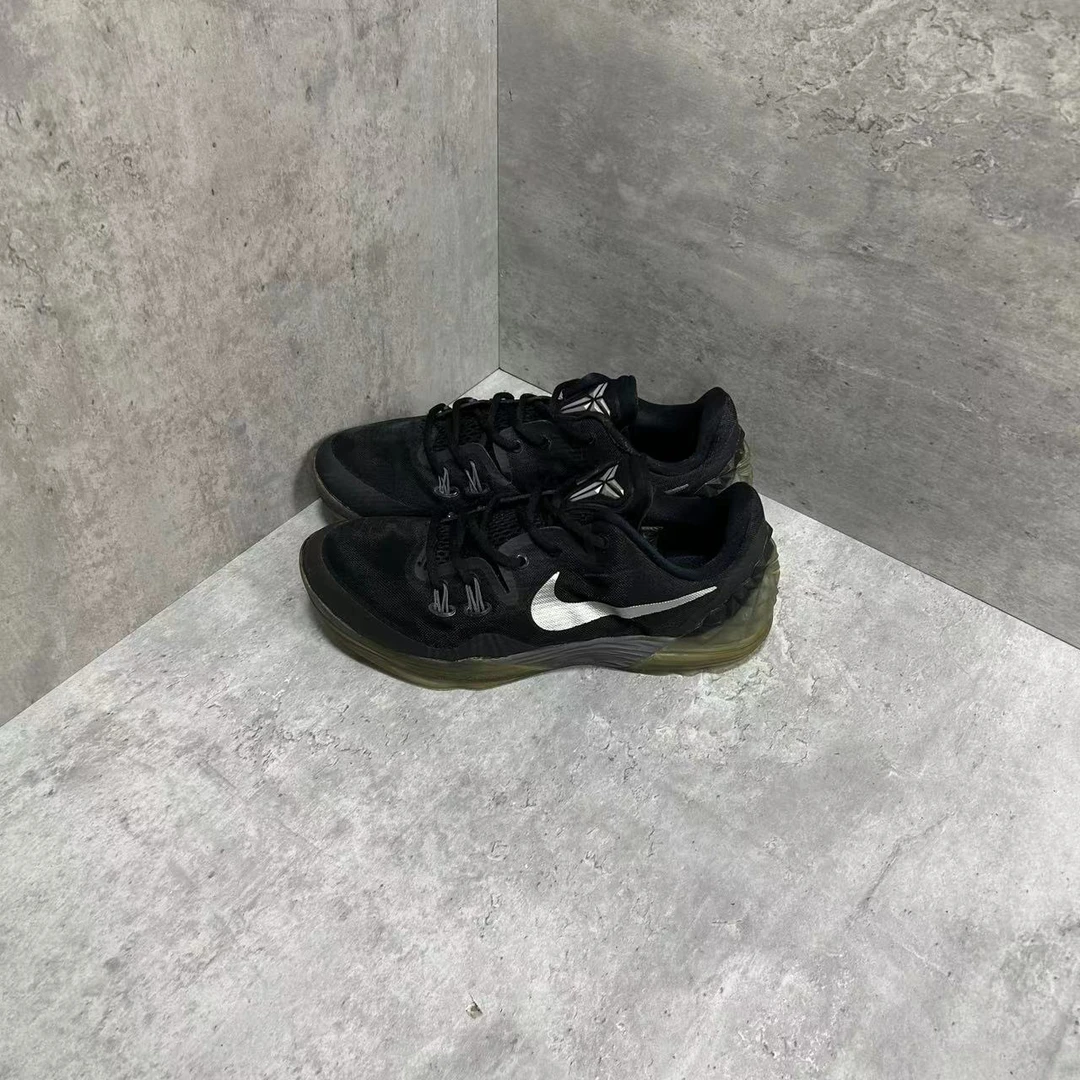 44码 内长280 科比5 开胶 黑色 低帮 篮球鞋