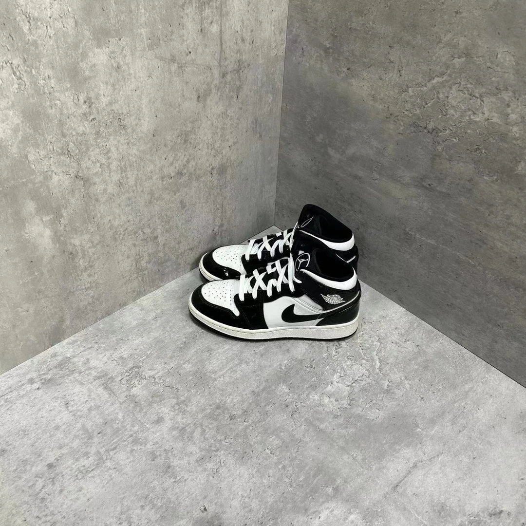36码 AJ1 Mid 漆皮 全明星 黑白熊猫 中帮 复古篮球鞋 GS