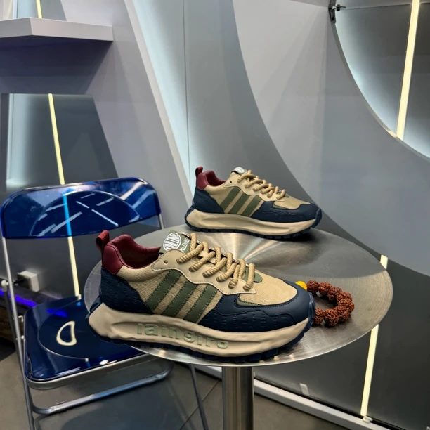 男鞋秋季百搭厚底潮鞋休闲春季潮流时尚透气跑步舒适夏季复古男士