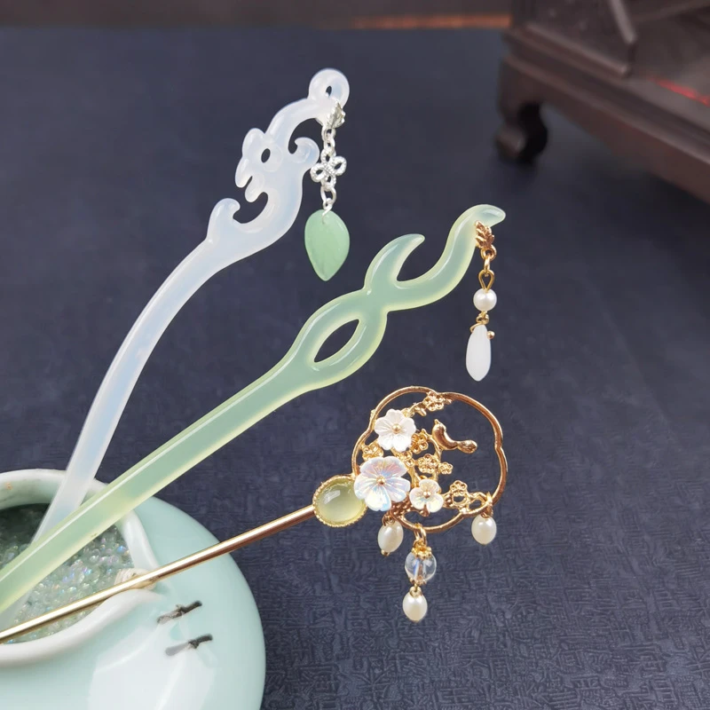 锌合金仿珍珠发饰 夏日随心购明制宋制组合醋酸流苏合金簪子百搭