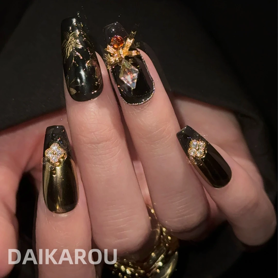 暗夜金绣 黛卡柔 预售 此度 中椭圆 长梯 长椭圆手穿戴甲10片