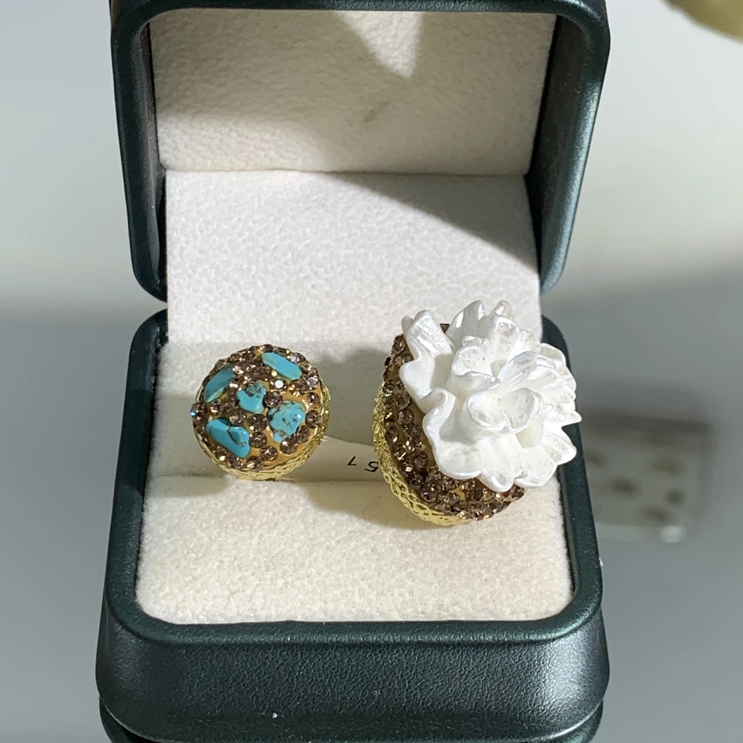 铜合金合成锆石戒指 TTSD 白色花朵双裸面时尚戒指 8151