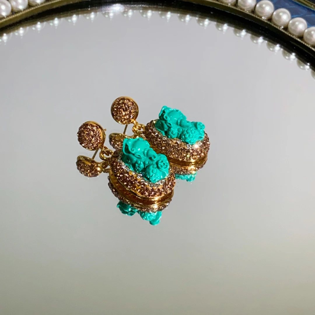 铜合金合成锆石耳饰 TTSD 绿色精雕貔貅气质民族风复古耳环127