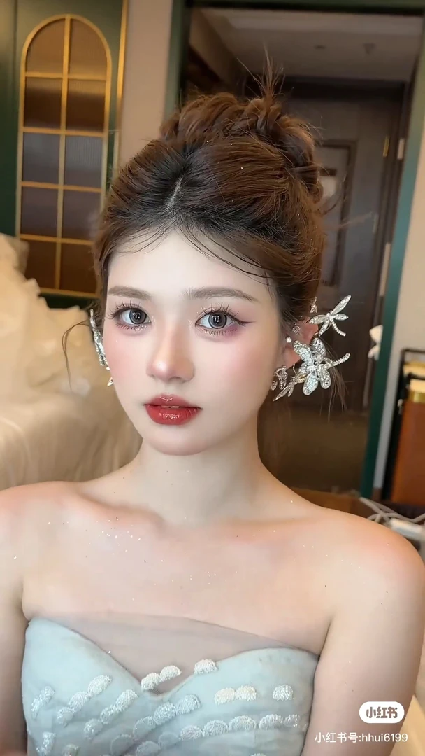 铁合金锆石耳饰 WHITE 精灵耳骨夹 新品！！