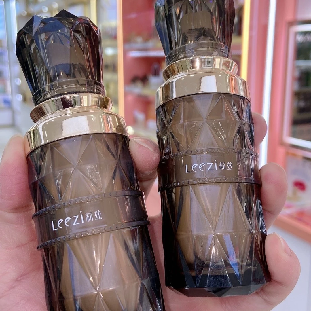 莉兹粉底液小黑瓶学生防水粉底液防汗持久不脱妆控油不卡粉保湿