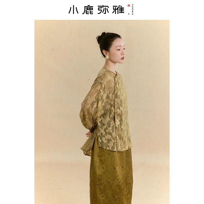 小鹿弥雅《繁花》系列新中式重工圆领灯笼袖衬衫春秋