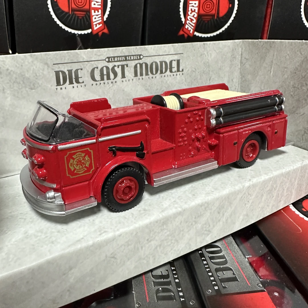复古合金消防车玩具模型车