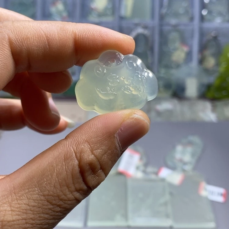 【闪购商品】蛇纹石玉颈饰未镶嵌