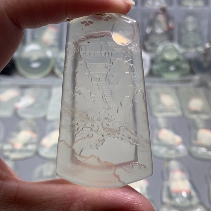 蛇纹石玉颈饰未镶嵌