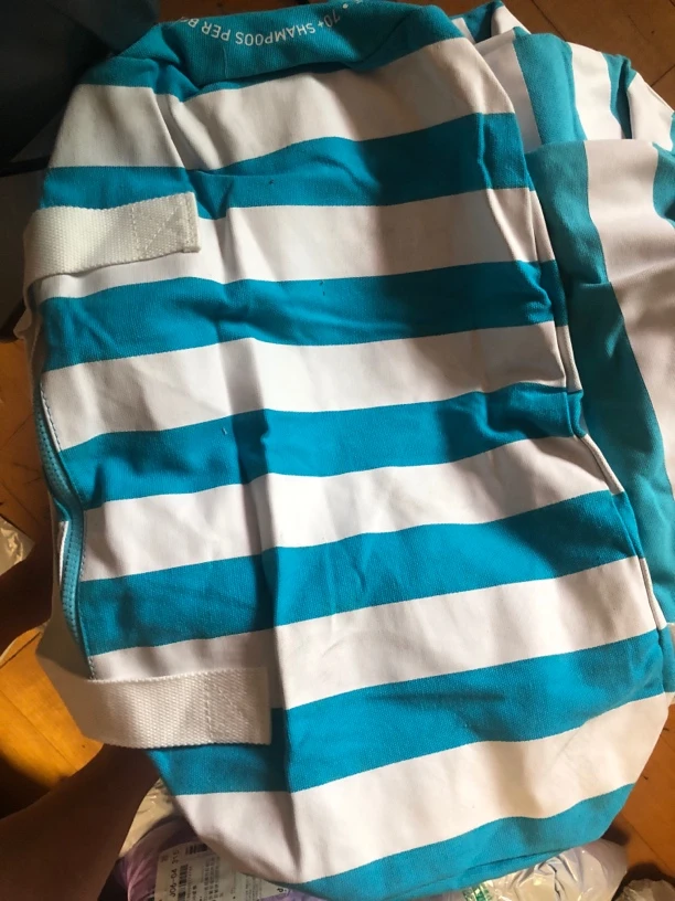 2个的价格 瑕疵多 有瑕疵 脏 染色等问题 健身包 圆筒包 鞋包