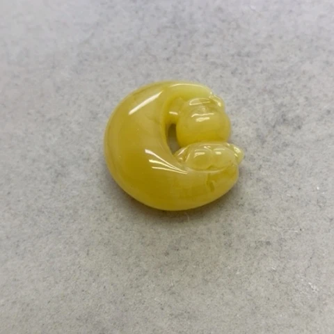 蜜蜡裸石未镶嵌吊坠