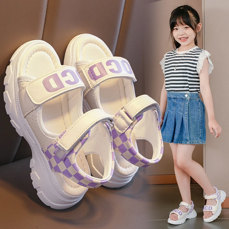 女童凉鞋夏季2024新款运动露趾软底儿童沙滩鞋中大童小女孩学生鞋