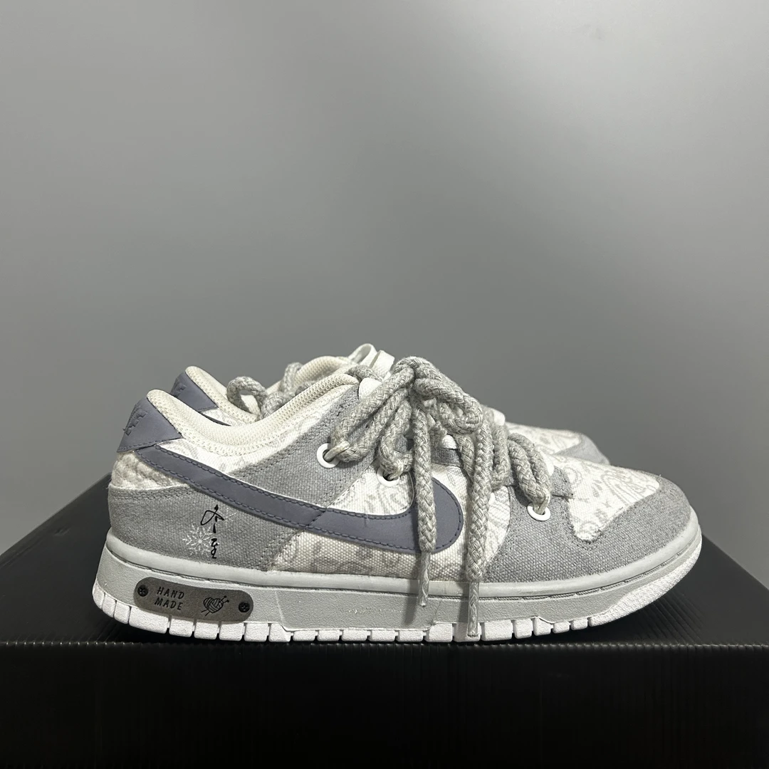 nike 冬至/40码/99新/DJ9955-100