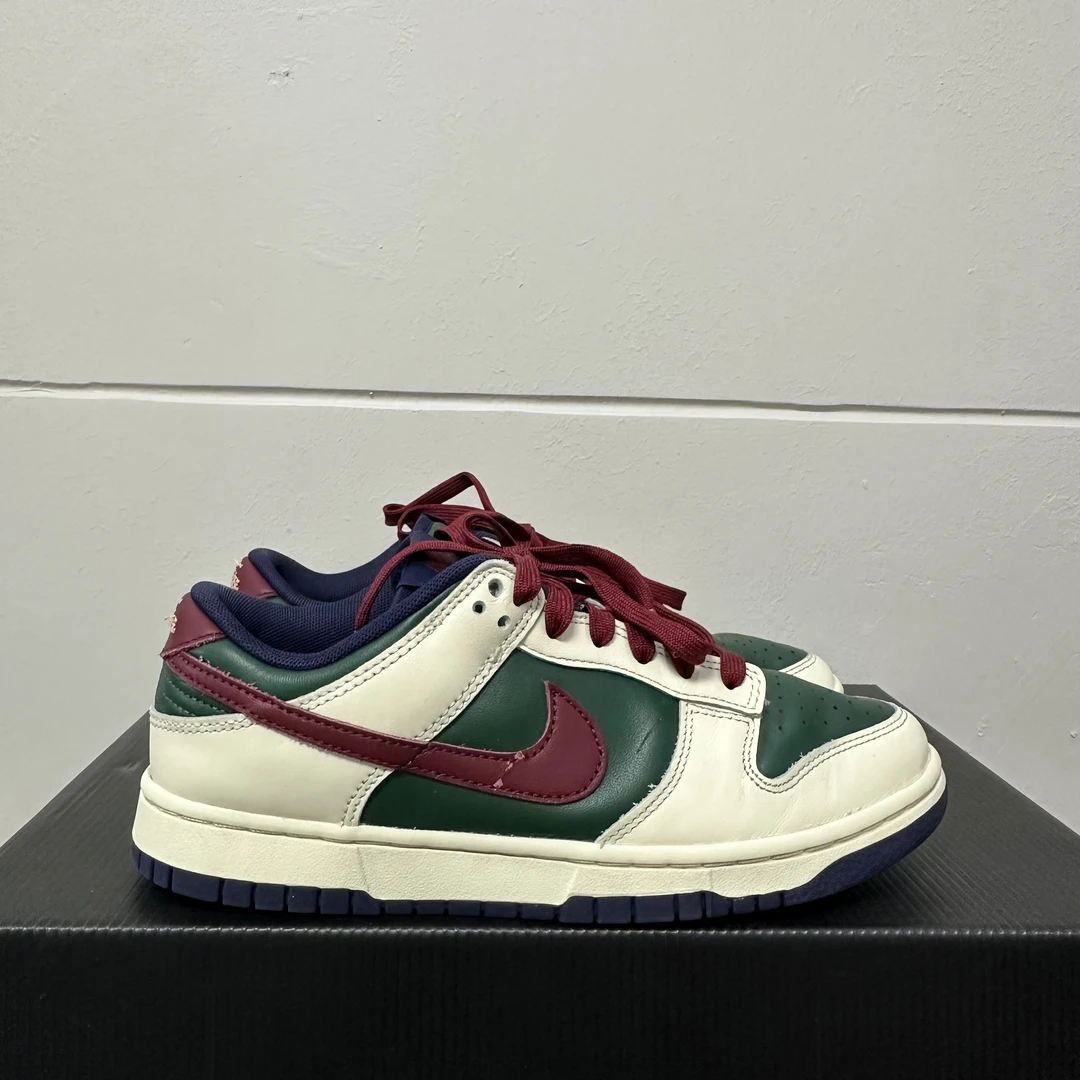 Nike dunk绿色/39码/95新/无原盒/FV8106-361