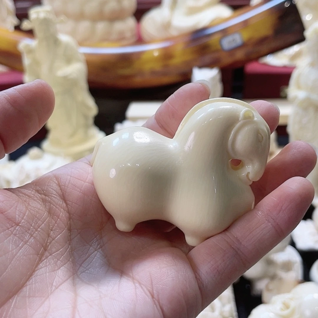 【闪购商品】小马核雕罗***子