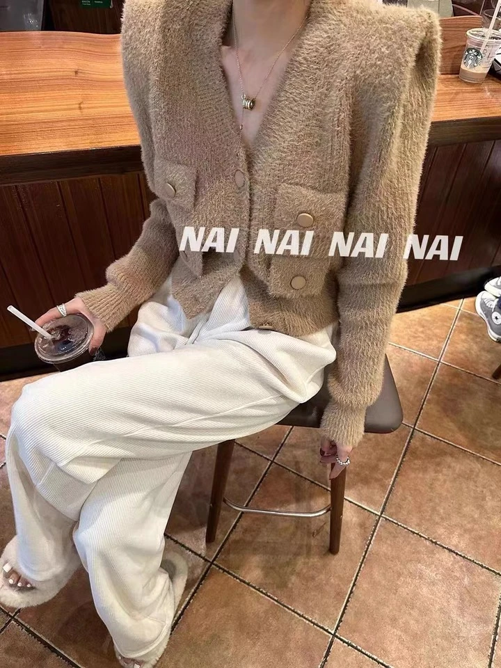 秋冬气质百搭小香风 仿貂四个口袋开衫 毛衫小外套6379