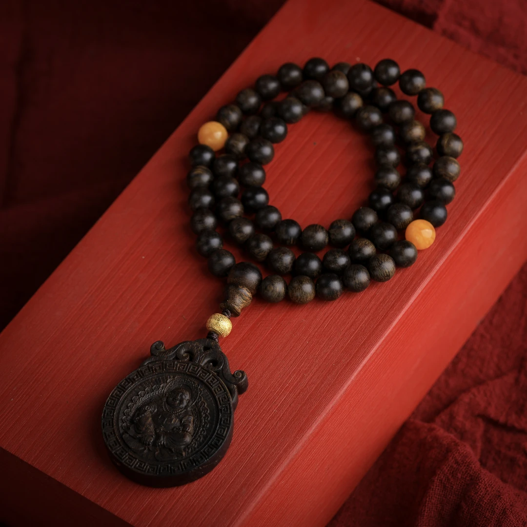 【奇香堂】C树心料越南芽庄白棋沉香木雕弥勒牌+0.8脖挂设计款HH