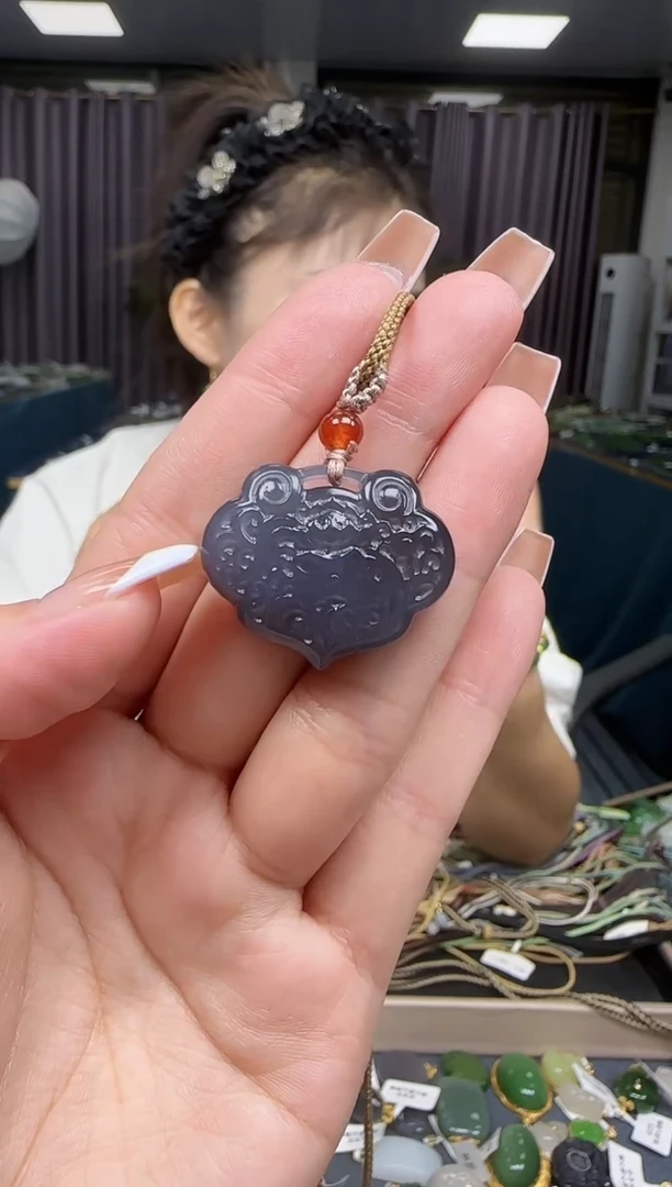 【闪购商品】和田玉挂件未镶嵌1
