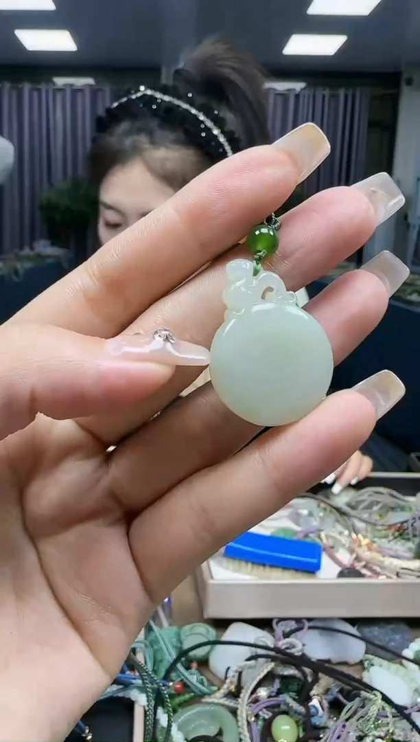 【闪购商品】和田玉挂件未镶嵌1