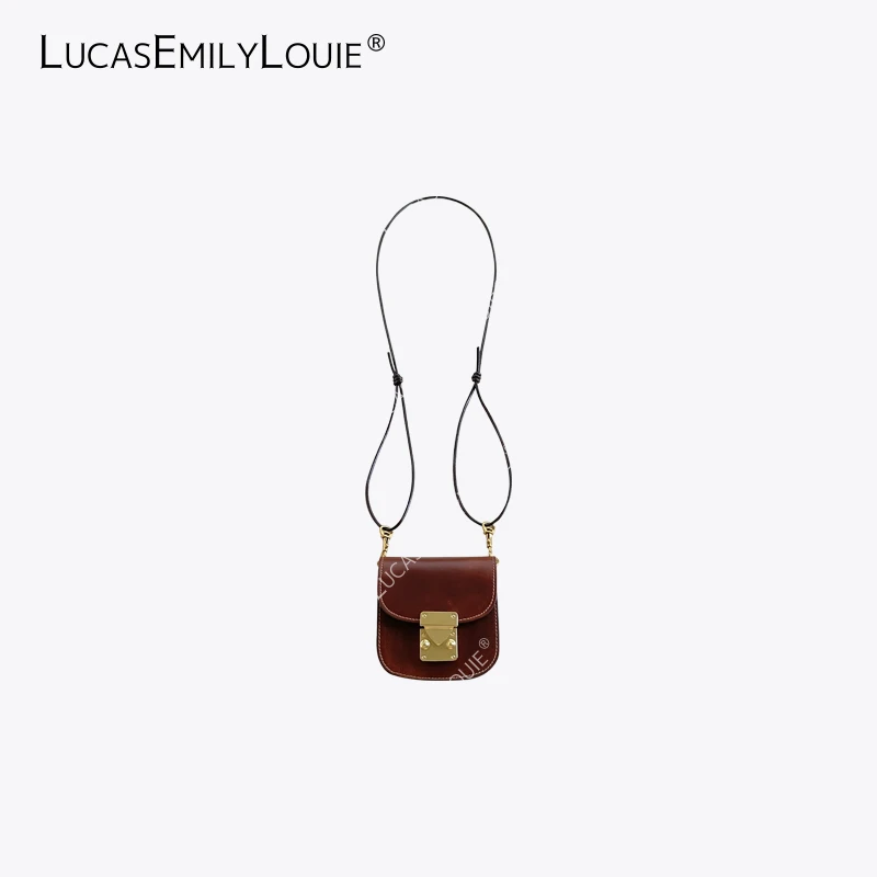 LUCASEMILYLOUIE 韩国小牛油蜡皮翻盖锁扣迷你斜挎包240133