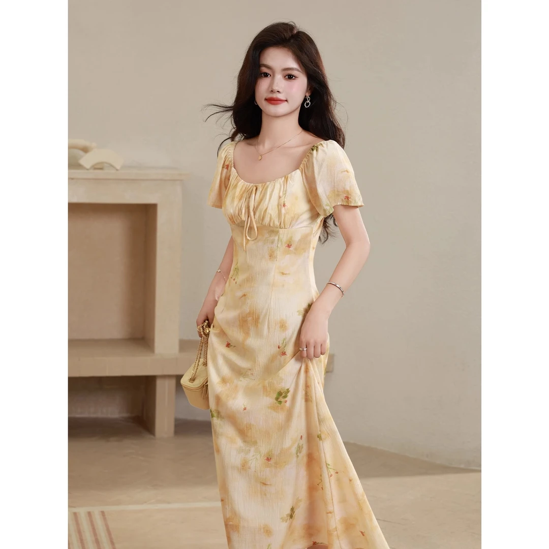 D【莹莹】2024夏季简约浪漫显瘦连衣裙1421016LP