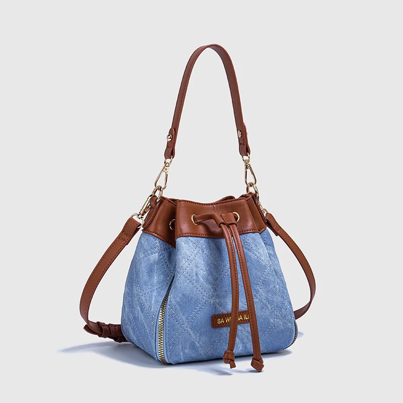 【宠粉专属】2024春夏新款高级感百搭手提水桶包女洗水牛仔蓝SW