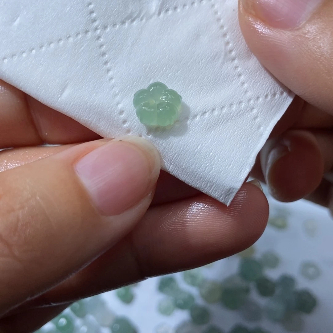 定制翡翠未镶嵌翡翠