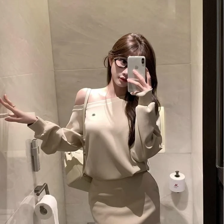 纯欲性感修身露肩卫衣连衣裙法式宽松显瘦气质设计感斜肩长袖裙子