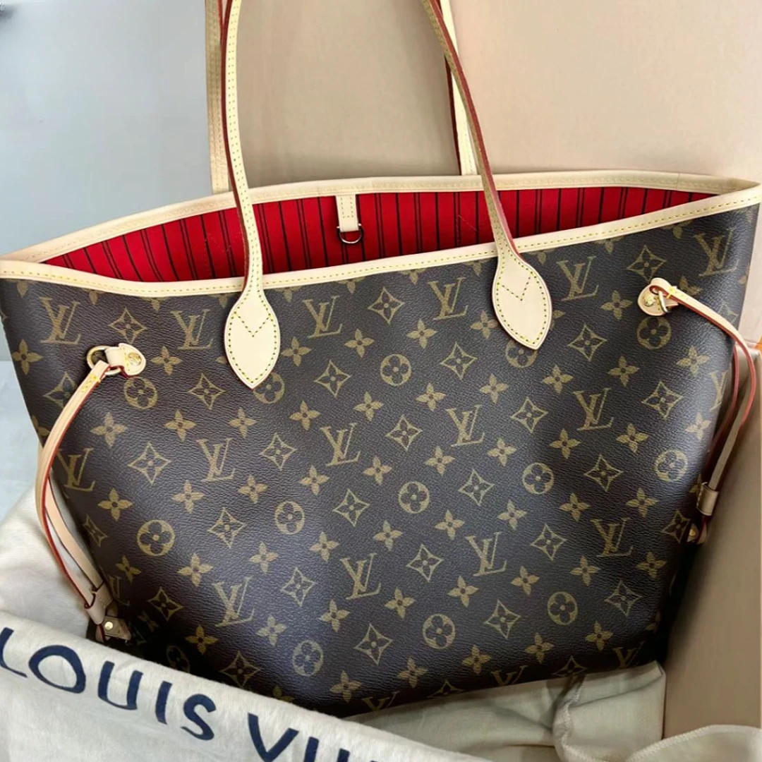 全新未使用 LouisVuitton/路易威登 lv neverfull 中号包31*28*14