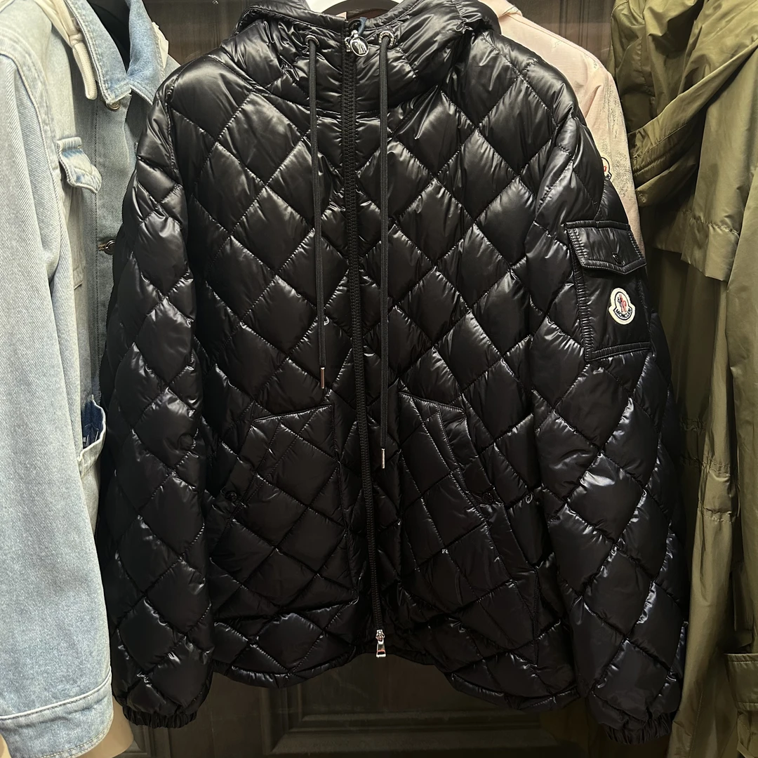 全新未使用 MONCLER 蒙口女士轻薄羽绒加衬外套连帽衫羽绒服