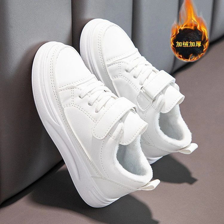 儿童小白鞋2025秋冬款男童运动鞋百搭中大童加绒加厚保暖女童板鞋
